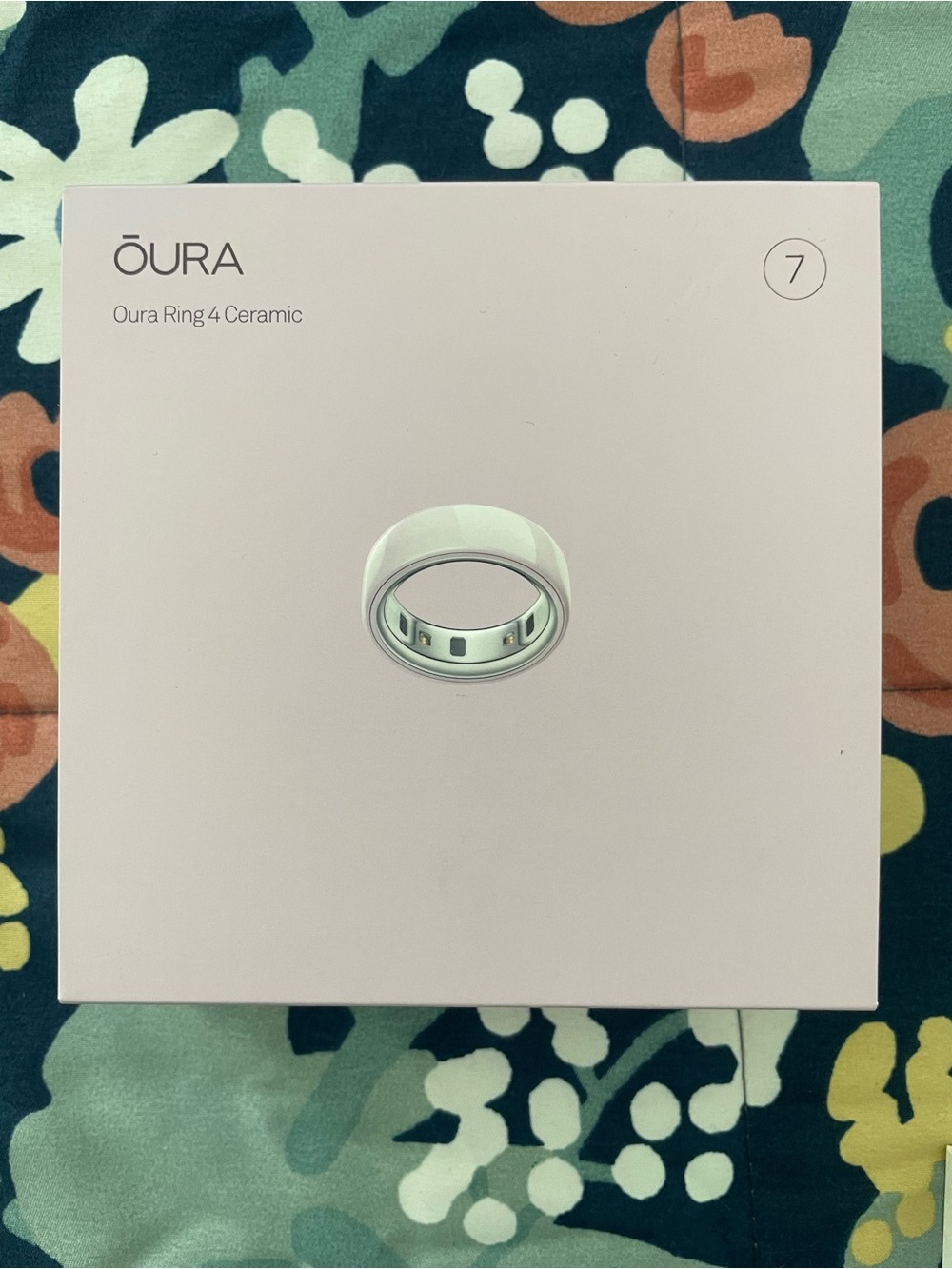 Oura Ring 4 Ceramic - Petal Pink